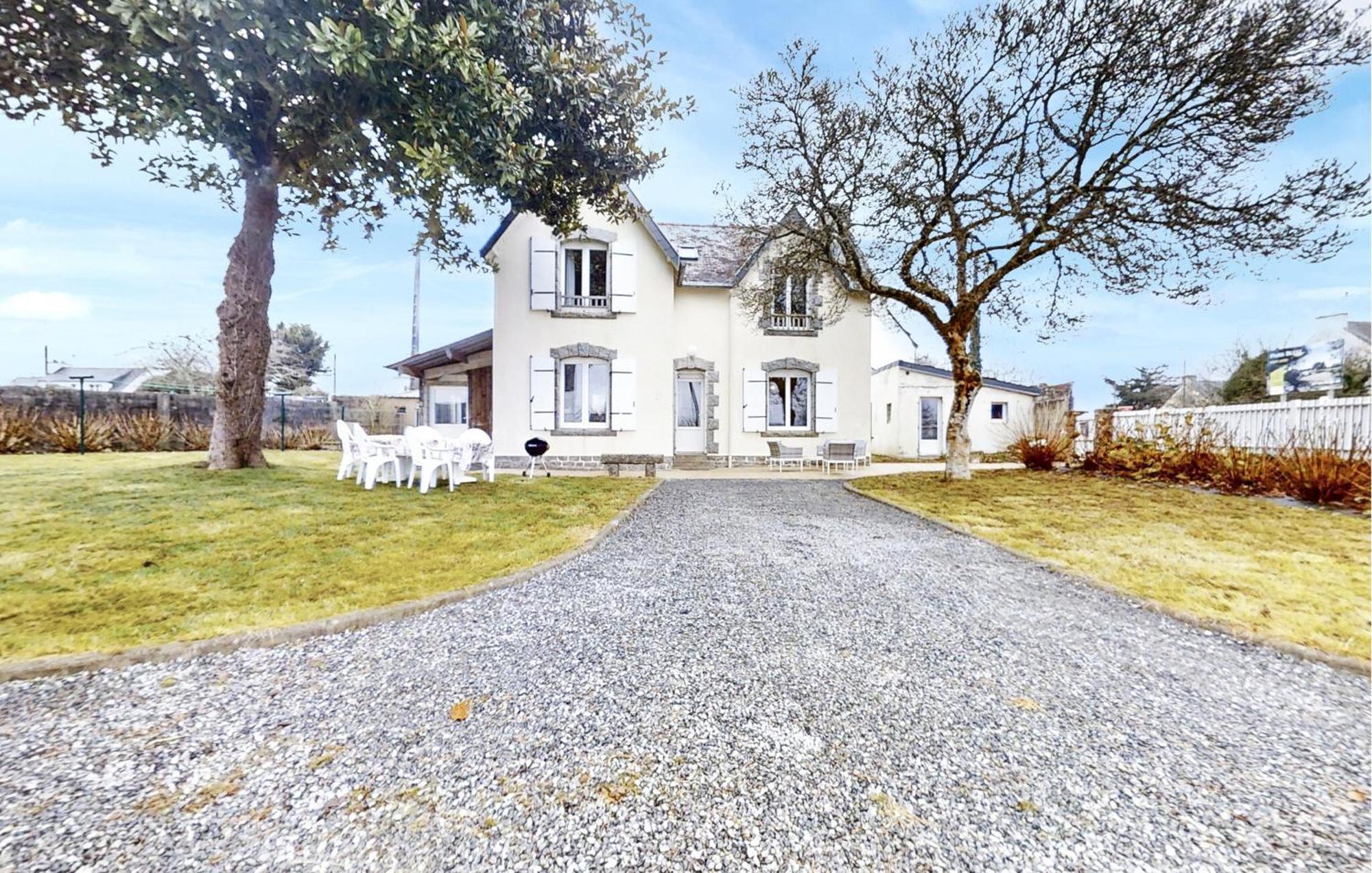 Nice Home In Pont-Aven With Kitchen Extérieur photo
